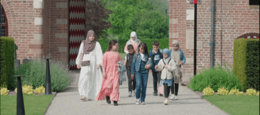 leerlingen van groep 5 van al amana zuilen bij kasteel de haar