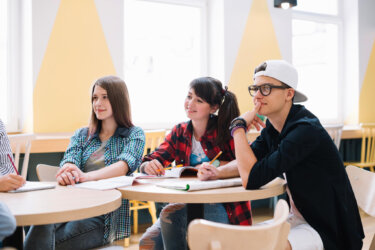 Jongeren in de klas